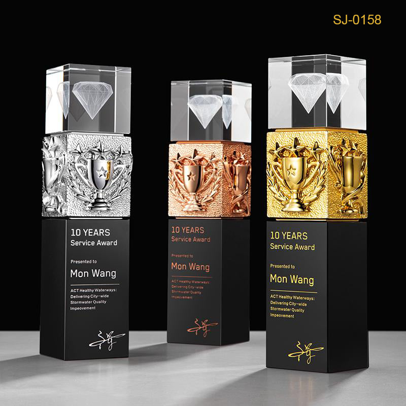 Fashion Crystal Trophy Custom Metal Design Corporate Gifts